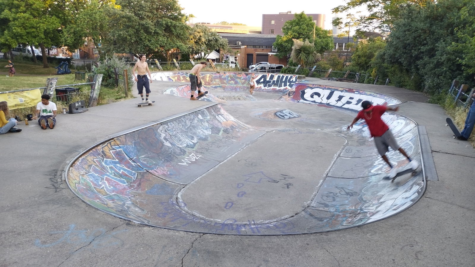 Meanwhile Gardens skatepark